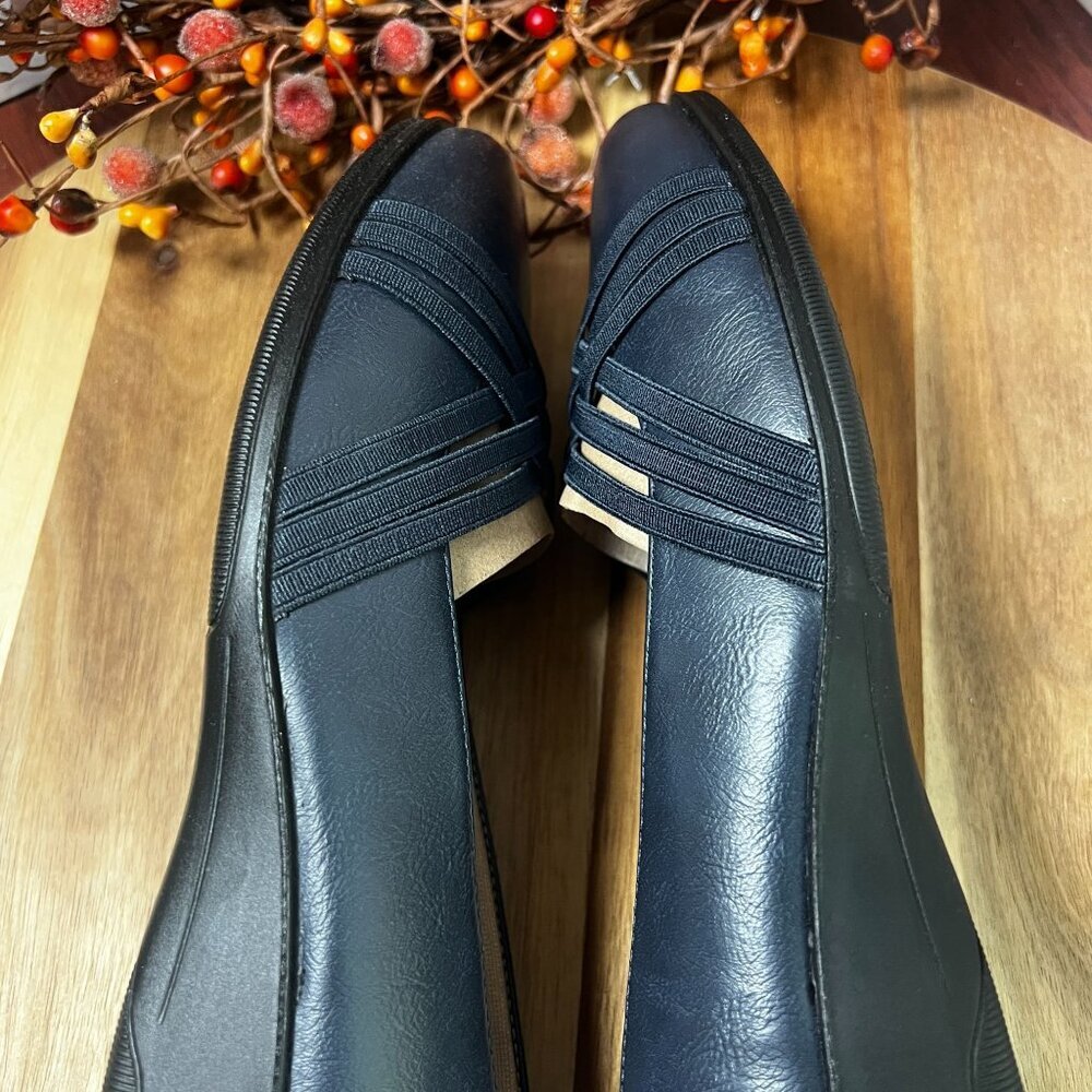 Life Stride Navy Flats - Picture 4 of 7